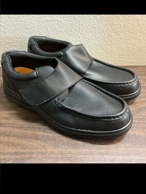 Earth Spirit Black Leather Size 13 Mens Velcro Strap loafers